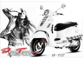 Tem Vespa Burberry 1127
