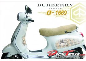Tem Vespa Burberry 1669