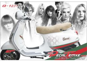 Tem Vespa Gucci 1231