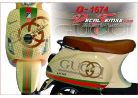 Tem Vespa Gucci 1647