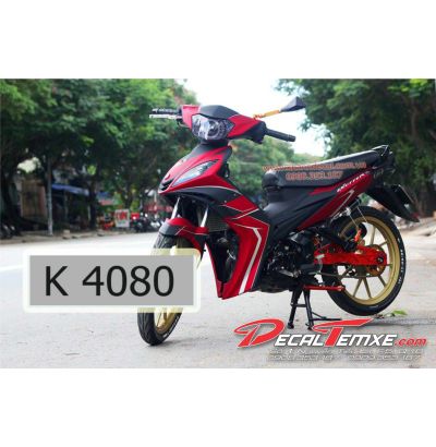 Tem Exciter 2010 phối màu đỏ đen
