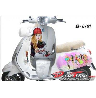 Tem Vespa Cô Gái 0761