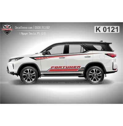 Tem Fortuner sọc đen đỏ