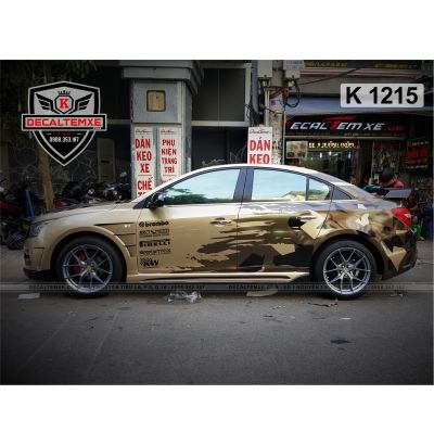Tem Cruze họa tiết ngẫu hứng 
