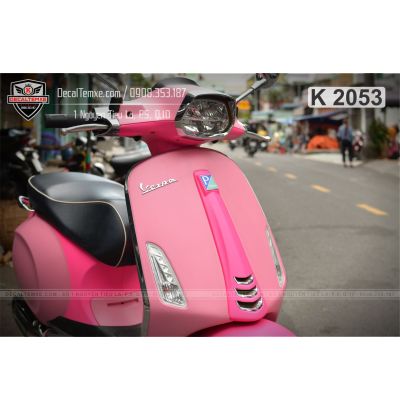 Vespa Sprint wrap phối 2 màu hồng nhám