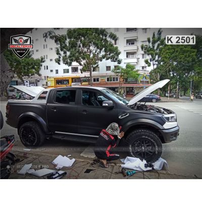 Ford Raptor wrap đen mờ