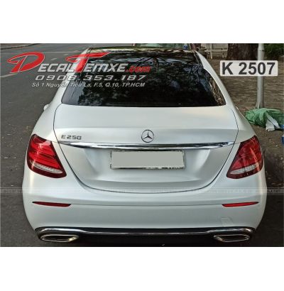 Mercedes E250 wrap trắng ngọc trai mờ