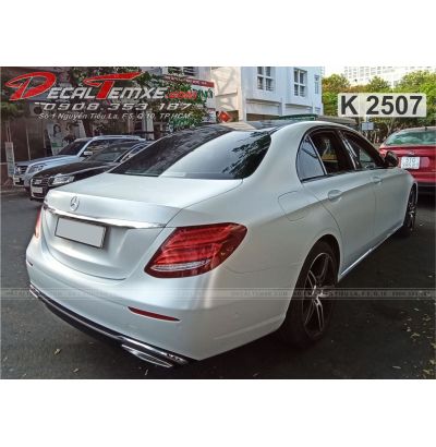 Mercedes E250 wrap trắng ngọc trai mờ