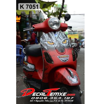 Tem Vespa Đại Bàng lông vũ