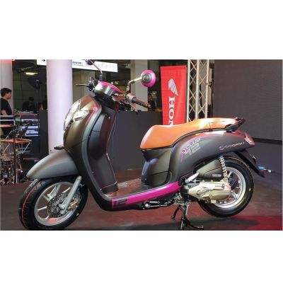 Dán keo xe Scoopy